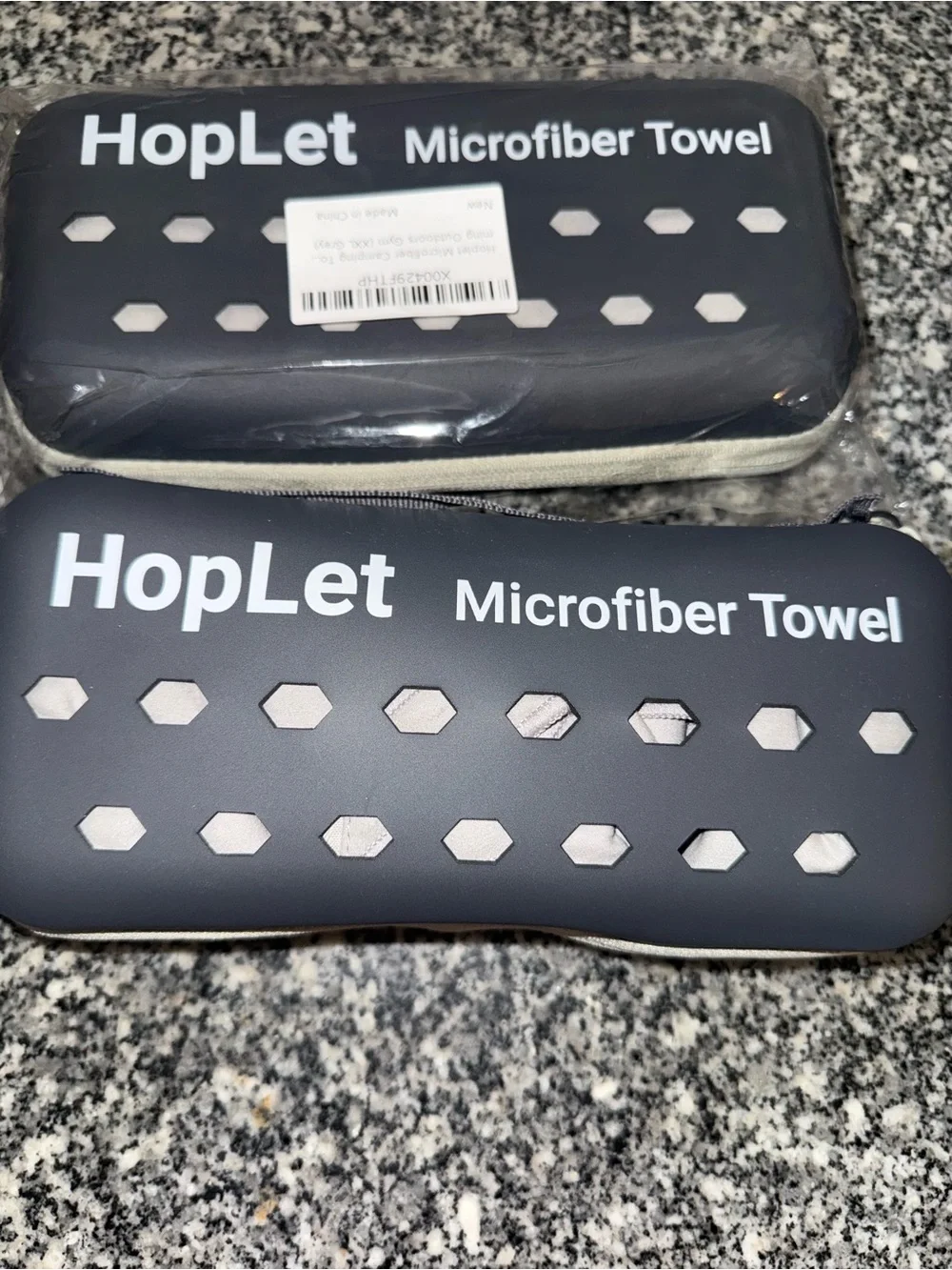 2pck of Brand New Microfiber Towels.